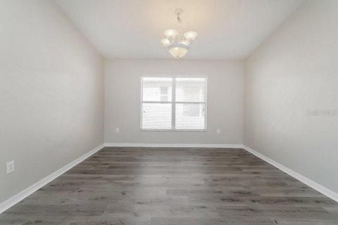 Villa ou maison à louer à Apollo Beach, Floride: 4 chambres, 188.96 m2 № 2398477 - photo 5