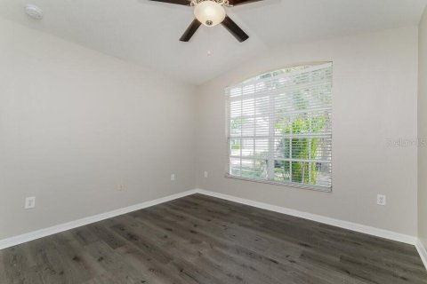 Villa ou maison à louer à Apollo Beach, Floride: 4 chambres, 188.96 m2 № 2398477 - photo 13