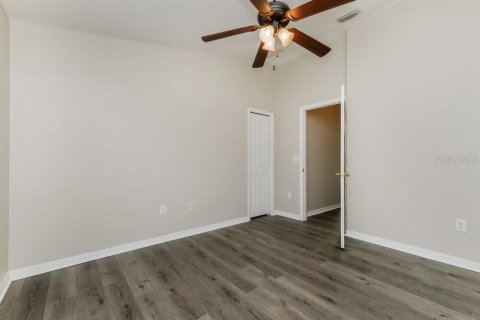 Villa ou maison à louer à Apollo Beach, Floride: 4 chambres, 188.96 m2 № 2398477 - photo 12