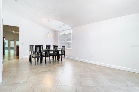 Casa en venta en Winter Springs, Florida, 4 dormitorios, 180.88 m2 № 1680279 - foto 3