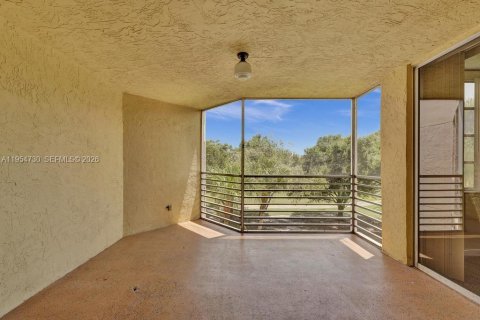 Copropriété à vendre à Davie, Floride: 3 chambres, 107.3 m2 № 2010846 - photo 2