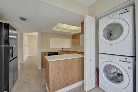 Copropriété à vendre à Davie, Floride: 3 chambres, 107.3 m2 № 2010846 - photo 21