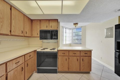 Copropriété à vendre à Davie, Floride: 3 chambres, 107.3 m2 № 2010846 - photo 16