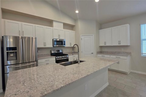 House in Winter Garden, Florida 3 bedrooms, 149.02 sq.m. № 2400388 - photo 21