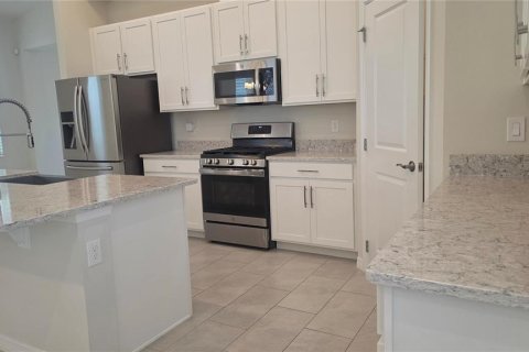 House in Winter Garden, Florida 3 bedrooms, 149.02 sq.m. № 2400388 - photo 14