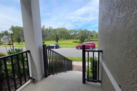 House in Winter Garden, Florida 3 bedrooms, 149.02 sq.m. № 2400388 - photo 9