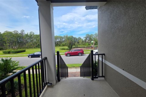 House in Winter Garden, Florida 3 bedrooms, 149.02 sq.m. № 2400388 - photo 10