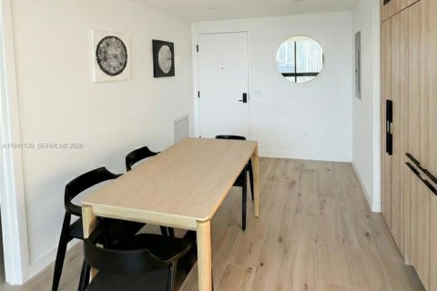 Condo in Miami, Florida, 1 bedroom  № 1997898 - photo 20