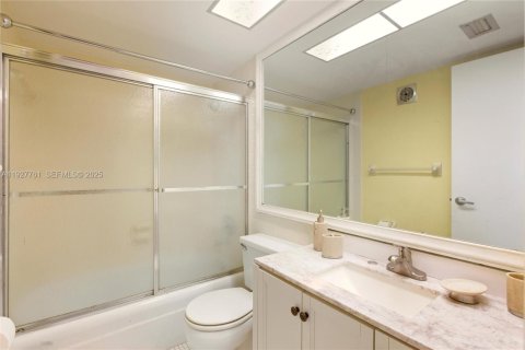 Condominio en venta en Saint Petersburg, Florida, 2 dormitorios, 84.54 m2 № 2089241 - foto 18