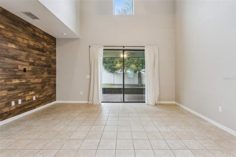 Villa ou maison à vendre à Groveland, Floride: 4 chambres, 202.43 m2 № 2410456 - photo 8