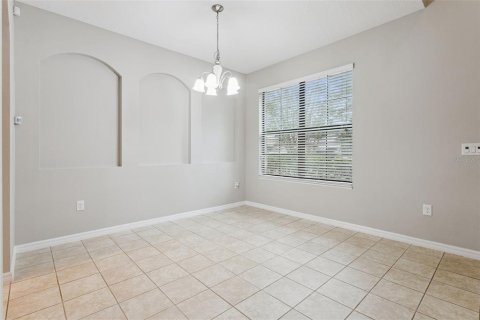 Villa ou maison à vendre à Groveland, Floride: 4 chambres, 202.43 m2 № 2410456 - photo 4