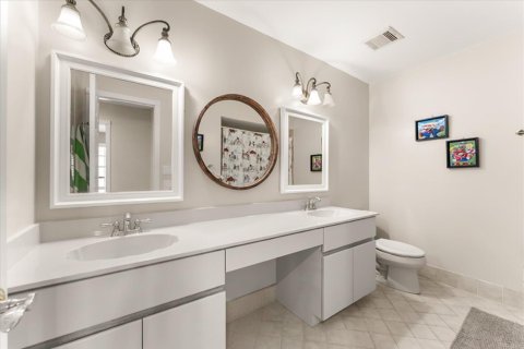 House in Weston, Florida 4 bedrooms, 195.37 sq.m. № 2086522 - photo 25