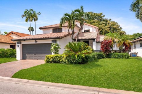 House in Weston, Florida 4 bedrooms, 195.37 sq.m. № 2086522 - photo 2