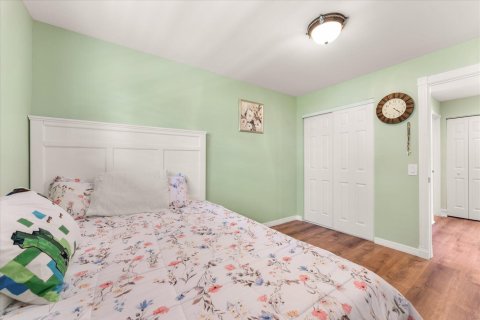 House in Weston, Florida 4 bedrooms, 195.37 sq.m. № 2086522 - photo 27