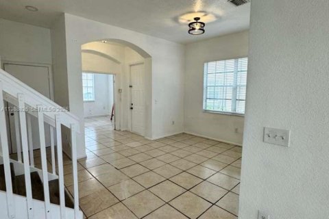 Touwnhouse à vendre à Miramar, Floride: 4 chambres, 185.99 m2 № 2051090 - photo 12
