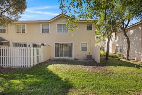 Купить таунхаус в Мирамар, Флорида 4 спальни, 185.99м2, № 2051090 - фото 23