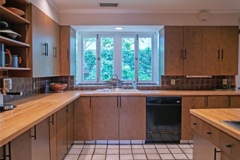 Купить виллу или дом в Бель-Эйр, Флорида 14 комнат, 379.97м2, № 2157851 - фото 17