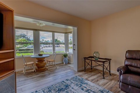 Copropriété à louer à Saint Petersburg, Floride: 1 chambre, 68.56 m2 № 2099339 - photo 12
