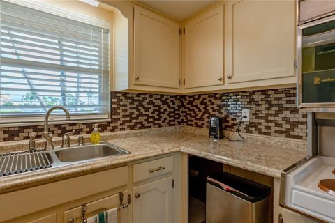 Copropriété à louer à Saint Petersburg, Floride: 1 chambre, 68.56 m2 № 2099339 - photo 16