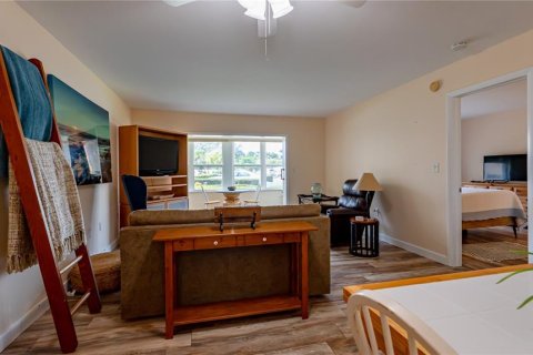 Copropriété à louer à Saint Petersburg, Floride: 1 chambre, 68.56 m2 № 2099339 - photo 6