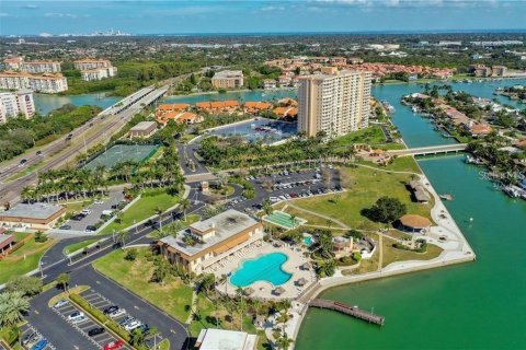 Condo à Saint Petersburg, Floride, 1 chambre  № 2099339