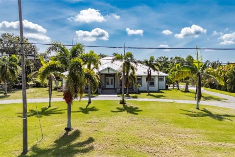 House in Ruskin, Florida 4 bedrooms, 292.83 sq.m. № 1846407 - photo 10