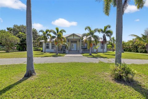 House in Ruskin, Florida 4 bedrooms, 292.83 sq.m. № 1846407 - photo 7