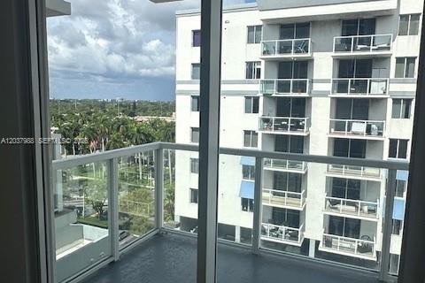 Купить кондоминиум в Майами, Флорида 2 спальни, 80.55м2, № 2178409 - фото 7