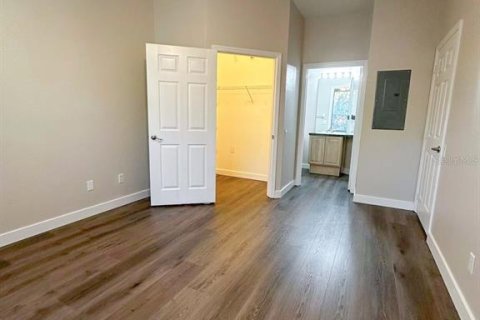 Condo in Orlando, Florida, 2 bedrooms № 2151149 - photo 15