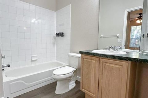 Condo in Orlando, Florida, 2 bedrooms № 2151149 - photo 9