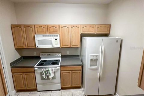 Condo in Orlando, Florida, 2 bedrooms № 2151149 - photo 6