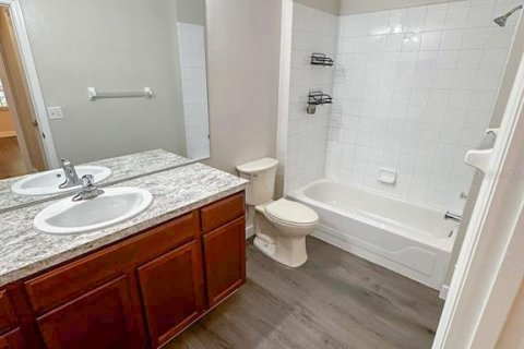 Condo in Orlando, Florida, 2 bedrooms № 2151149 - photo 10
