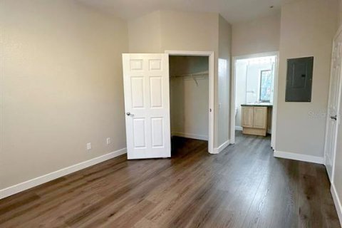 Condo in Orlando, Florida, 2 bedrooms № 2151149 - photo 17