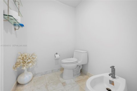 Condo in Miami, Florida, 2 bedrooms № 2172069 - photo 29