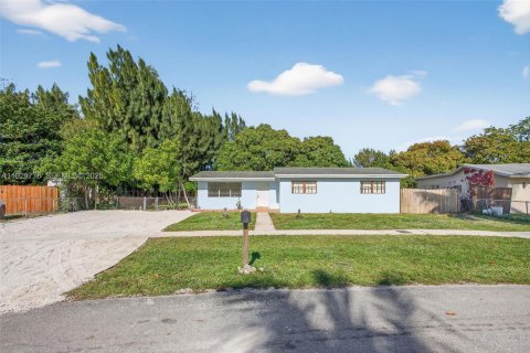 Villa ou maison à vendre à Fort Lauderdale, Floride: 4 chambres, 134.06 m2 № 1988968 - photo 20