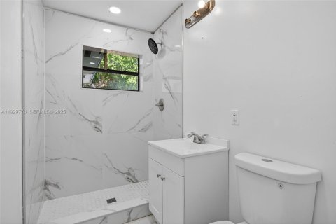 Villa ou maison à vendre à Fort Lauderdale, Floride: 4 chambres, 134.06 m2 № 1988968 - photo 11