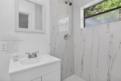 Villa ou maison à vendre à Fort Lauderdale, Floride: 4 chambres, 134.06 m2 № 1988968 - photo 14