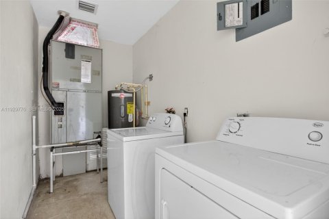 Villa ou maison à vendre à Fort Lauderdale, Floride: 4 chambres, 134.06 m2 № 1988968 - photo 8