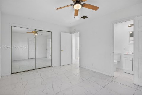 Villa ou maison à vendre à Fort Lauderdale, Floride: 4 chambres, 134.06 m2 № 1988968 - photo 13