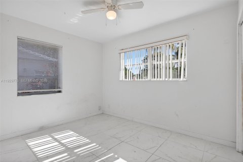 Villa ou maison à vendre à Fort Lauderdale, Floride: 4 chambres, 134.06 m2 № 1988968 - photo 18