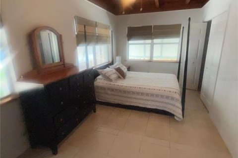 Villa ou maison à louer à Englewood, Floride: 2 chambres, 147.16 m2 № 2155254 - photo 9