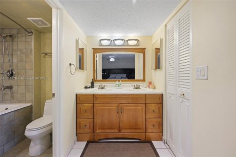 Купить кондоминиум в Авентура, Флорида 3 спальни, 128.21м2, № 2088811 - фото 18
