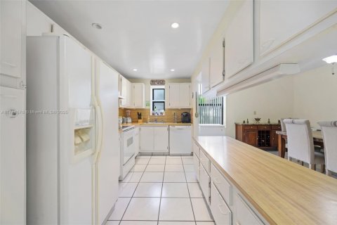 Купить кондоминиум в Авентура, Флорида 3 спальни, 128.21м2, № 2088811 - фото 9