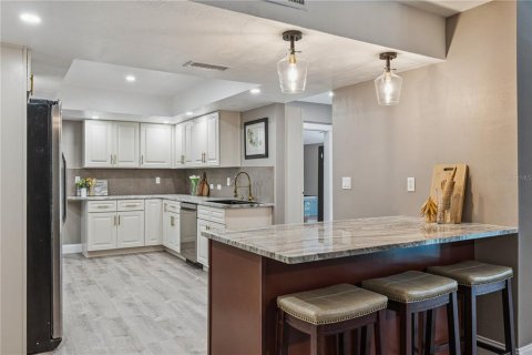 Casa en venta en Daytona Beach, Florida, 5 dormitorios, 327.29 m2 № 2199417 - foto 14