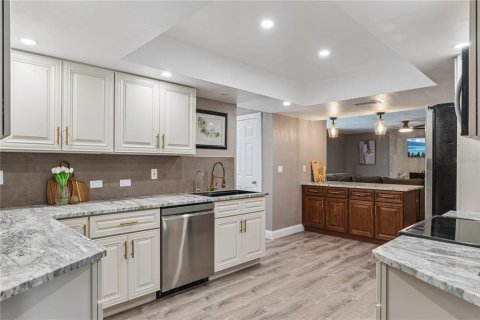 Casa en venta en Daytona Beach, Florida, 5 dormitorios, 327.29 m2 № 2199417 - foto 12
