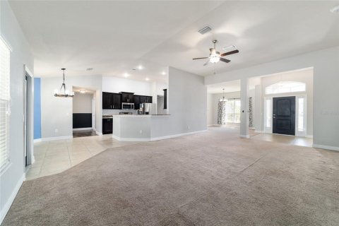 House in Ocala, Florida 4 bedrooms, 216.09 sq.m. № 1603271 - photo 8