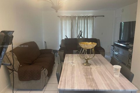 Купить кондоминиум в Майами, Флорида 3 спальни, 104.52м2, № 1935170 - фото 7