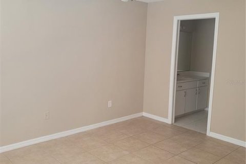 Casa en alquiler en Palm Coast, Florida, 4 dormitorios, 154.59 m2 № 1900900 - foto 12