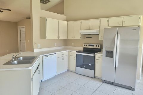 Casa en alquiler en Palm Coast, Florida, 4 dormitorios, 154.59 m2 № 1900900 - foto 4