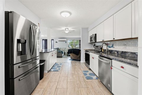Villa ou maison à vendre à Hudson, Floride: 3 chambres, 134.71 m2 № 2211704 - photo 16